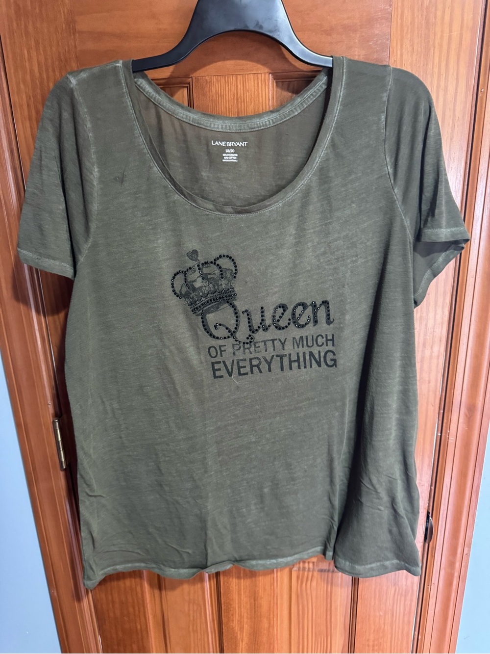 Lane Bryant Olive Green 'Queen of Pretty Much Everything' Short Sleeve Tee